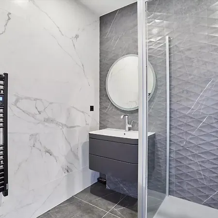 Apartment Luxueux Familial 5 Bd, Parc Monceau Paris